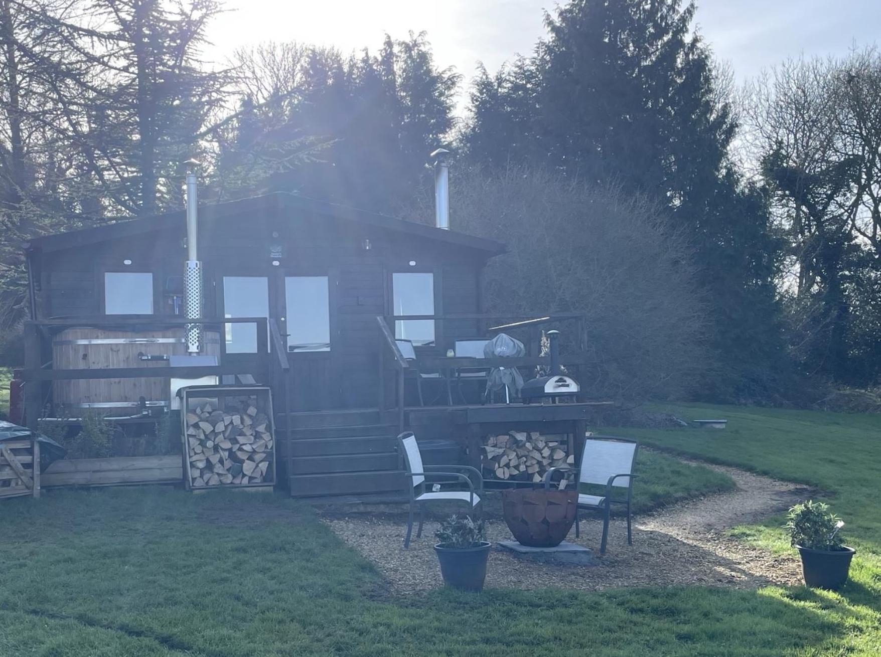 Cosy Cabin In Annie'S Meadow West Meon Екстер'єр фото